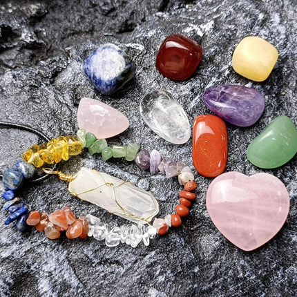 8pcs Chakra n Pink Heart Shaped Crystal Healing Stone + Mixed Crystal Bracelet + Crystal Pendant Necklace Boxed Gift Set